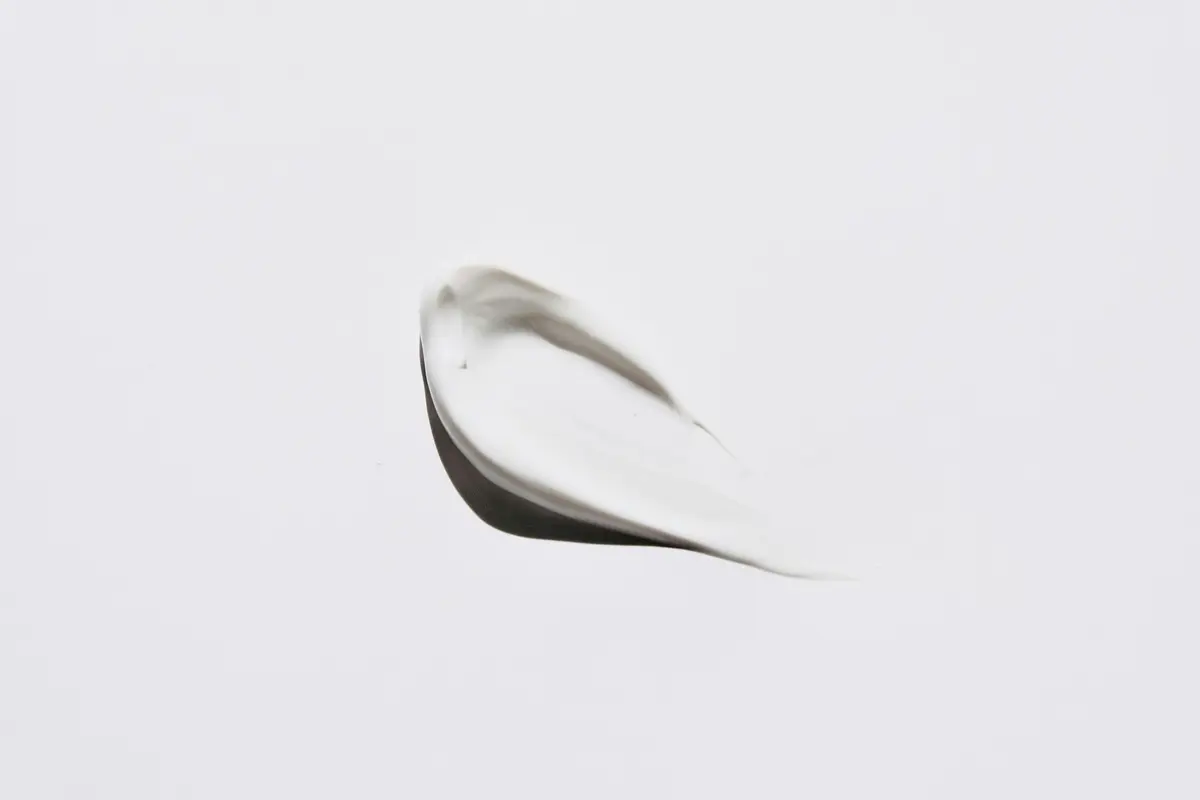A smear of clear gel