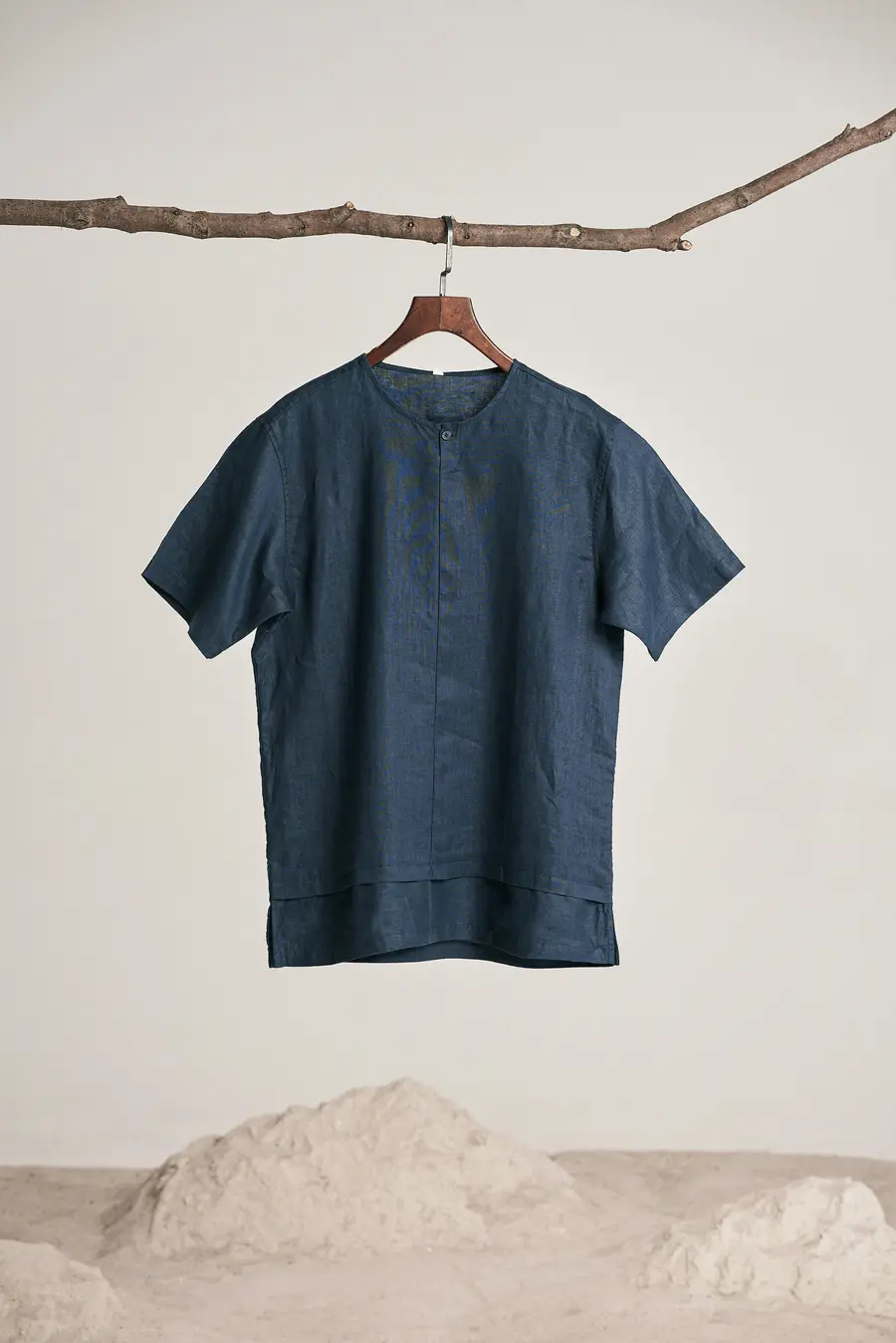 The Harbor Shirt in navy